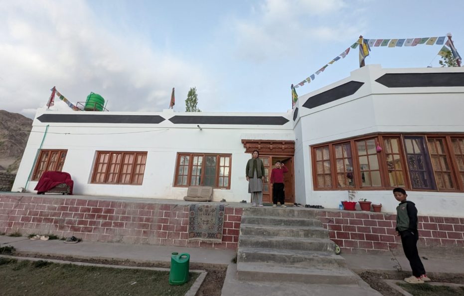 C.B HOMESTAY