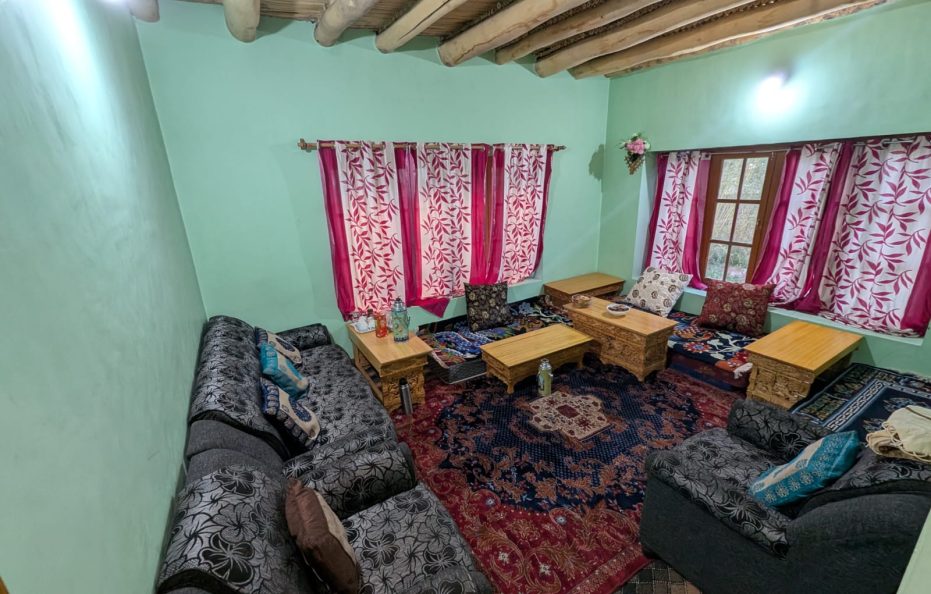 C.B HOMESTAY