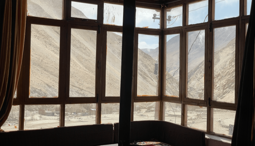 CHUTSA HOMSTAY – Duplex Room